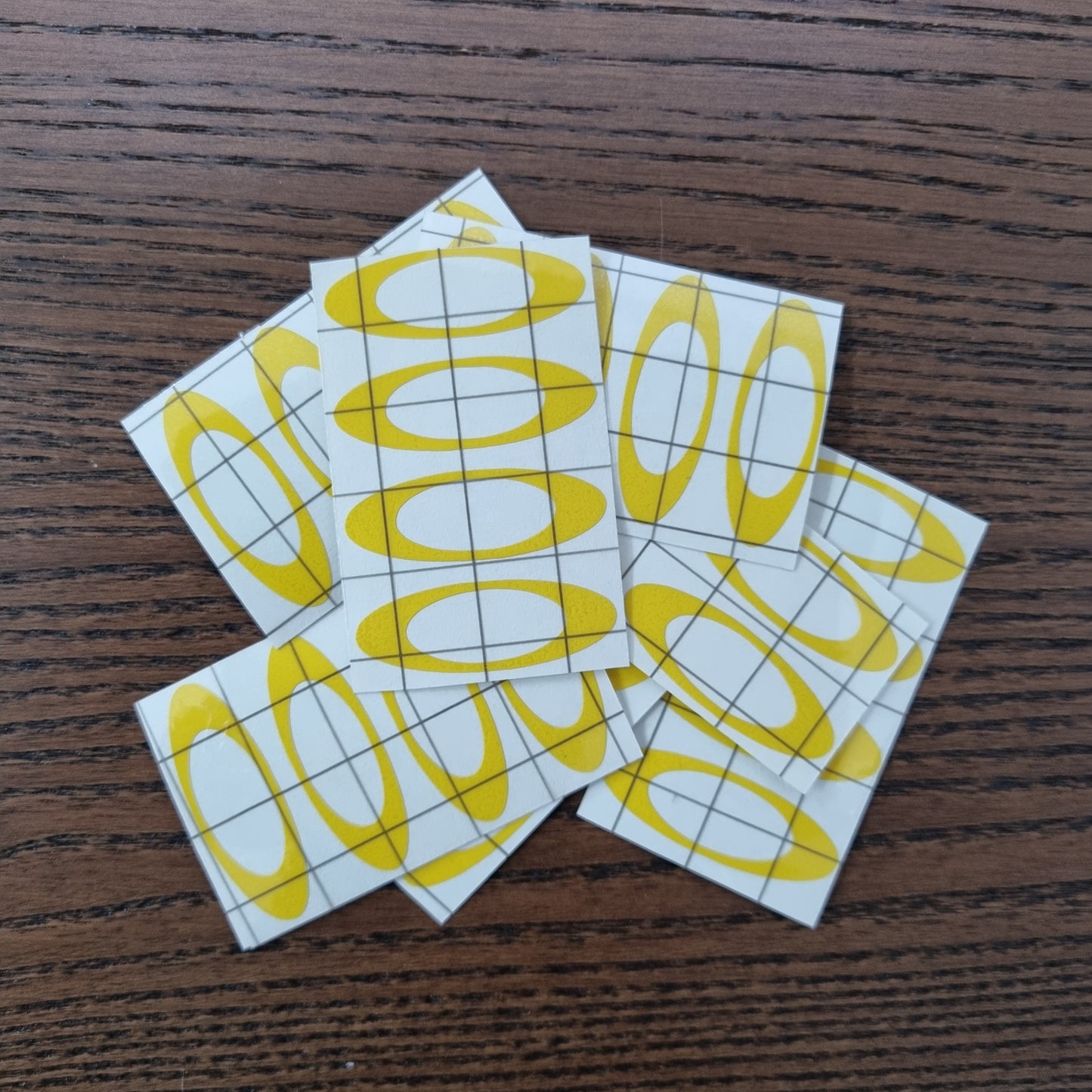 O sticker (Yellow)